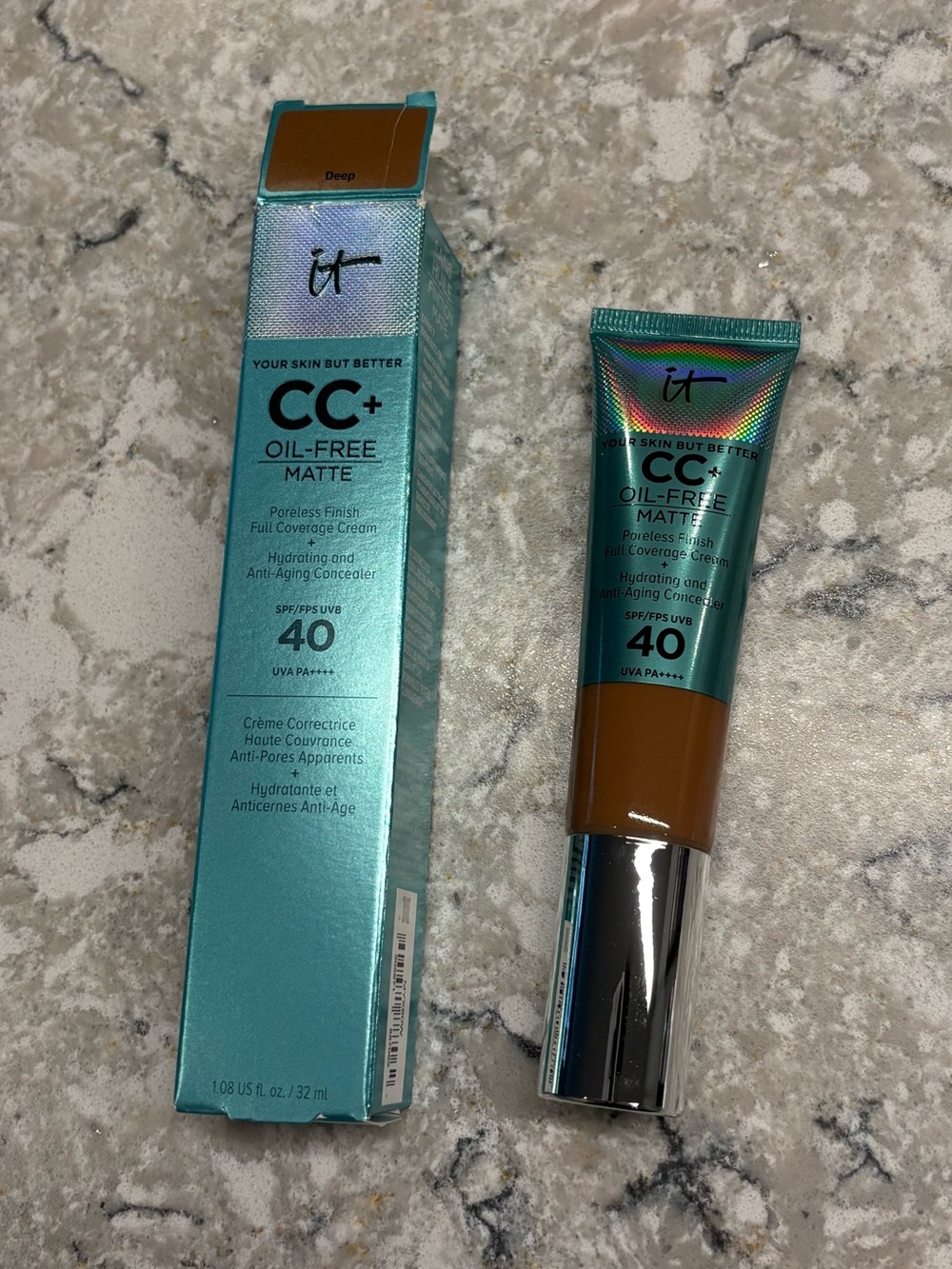 it cosmetics CC+ Oil-Free Matte Cream Foundation in Deep with SPF 40